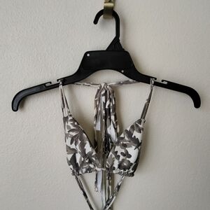 Mikoh Women's Swimwear Bikini Top Size M Resortwear Beach